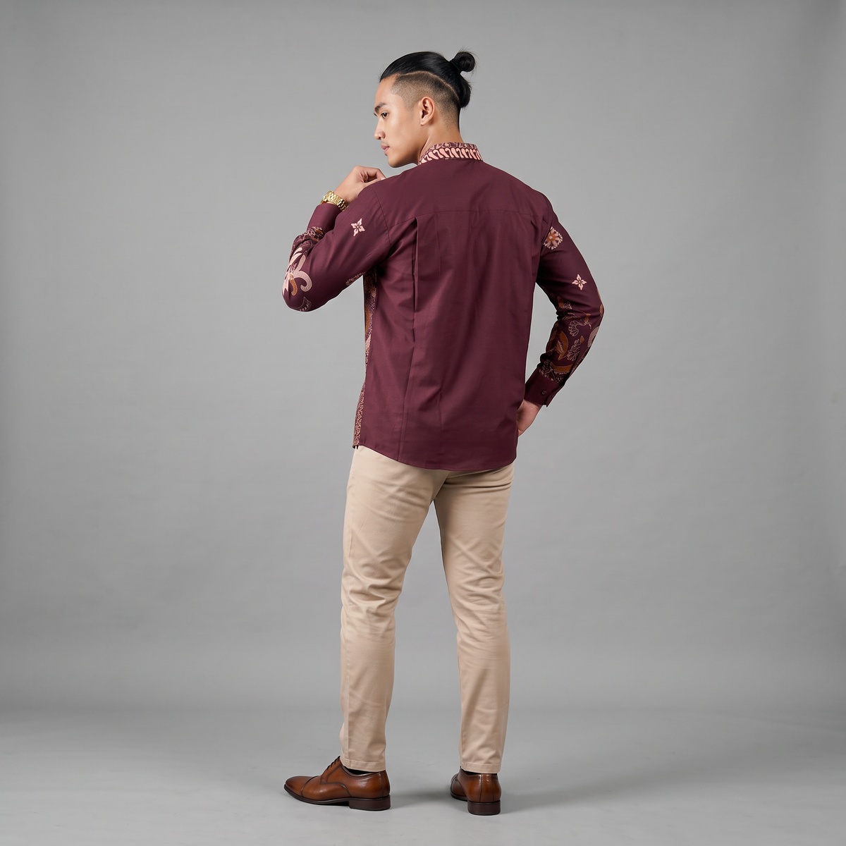 Prabu Kirana | Men | Batik Long-Sleeve Shirt